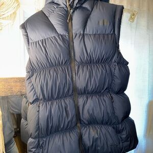 The North Face Dark Blue Puffer Down Vest. Size Large.